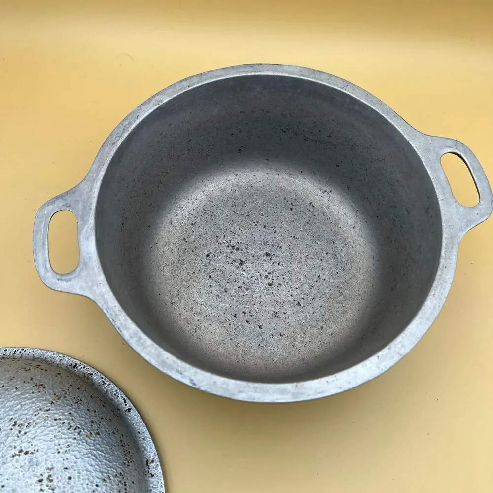 Vintage Century Silver Seal Hammered Aluminum Pot With Lid 8
